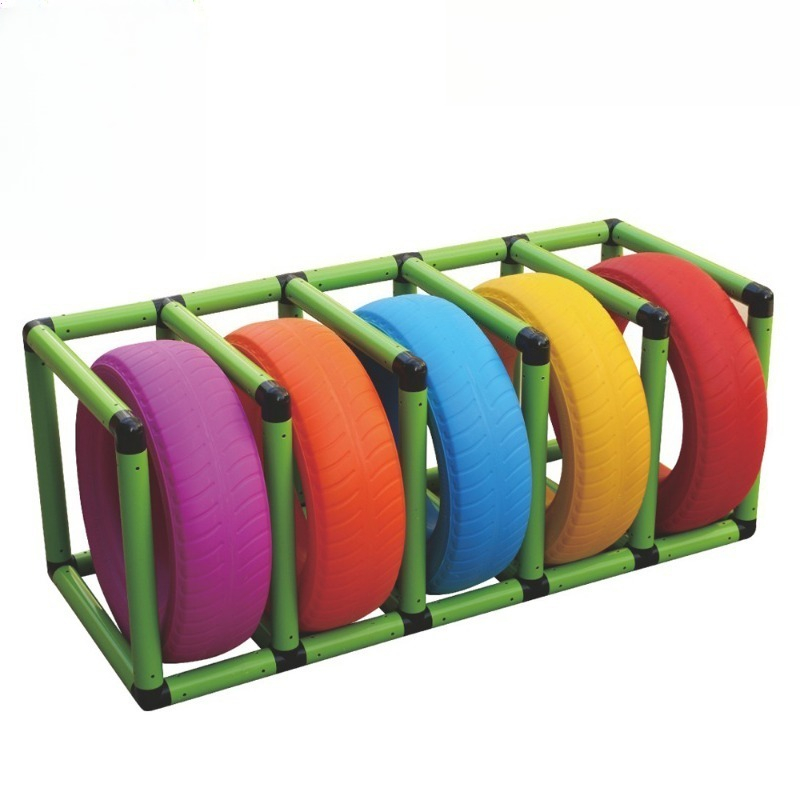 Kids Outdoor Obstacle Course Equipment - Structure d'escalade en pneus rotomoulés pour